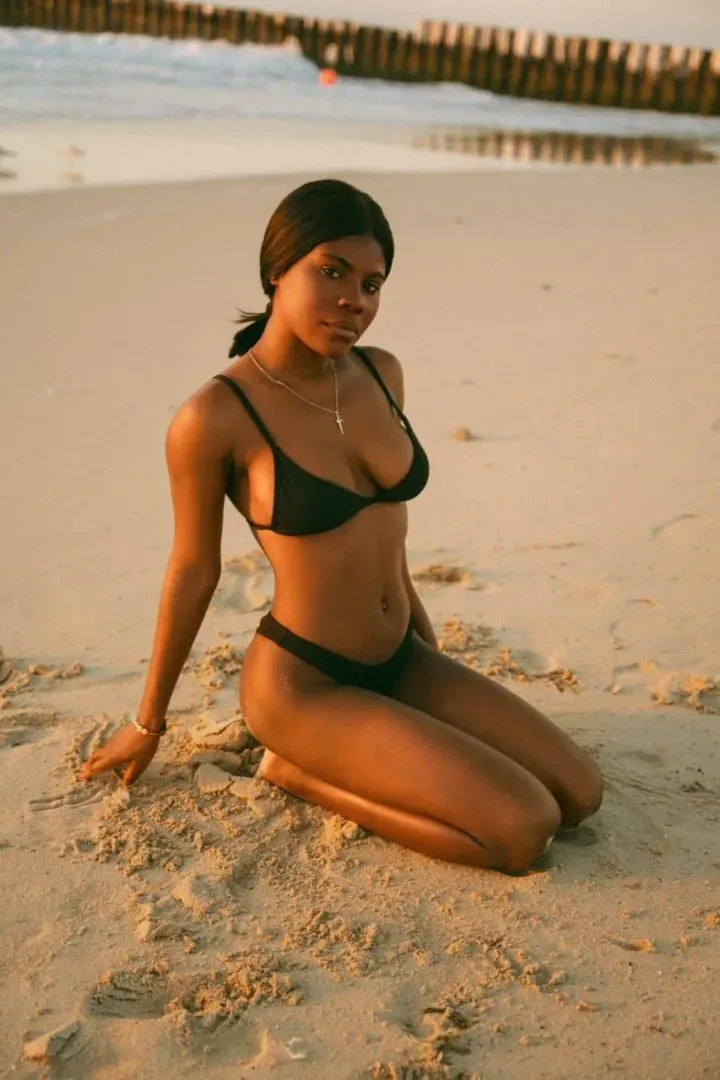 Model Ivy