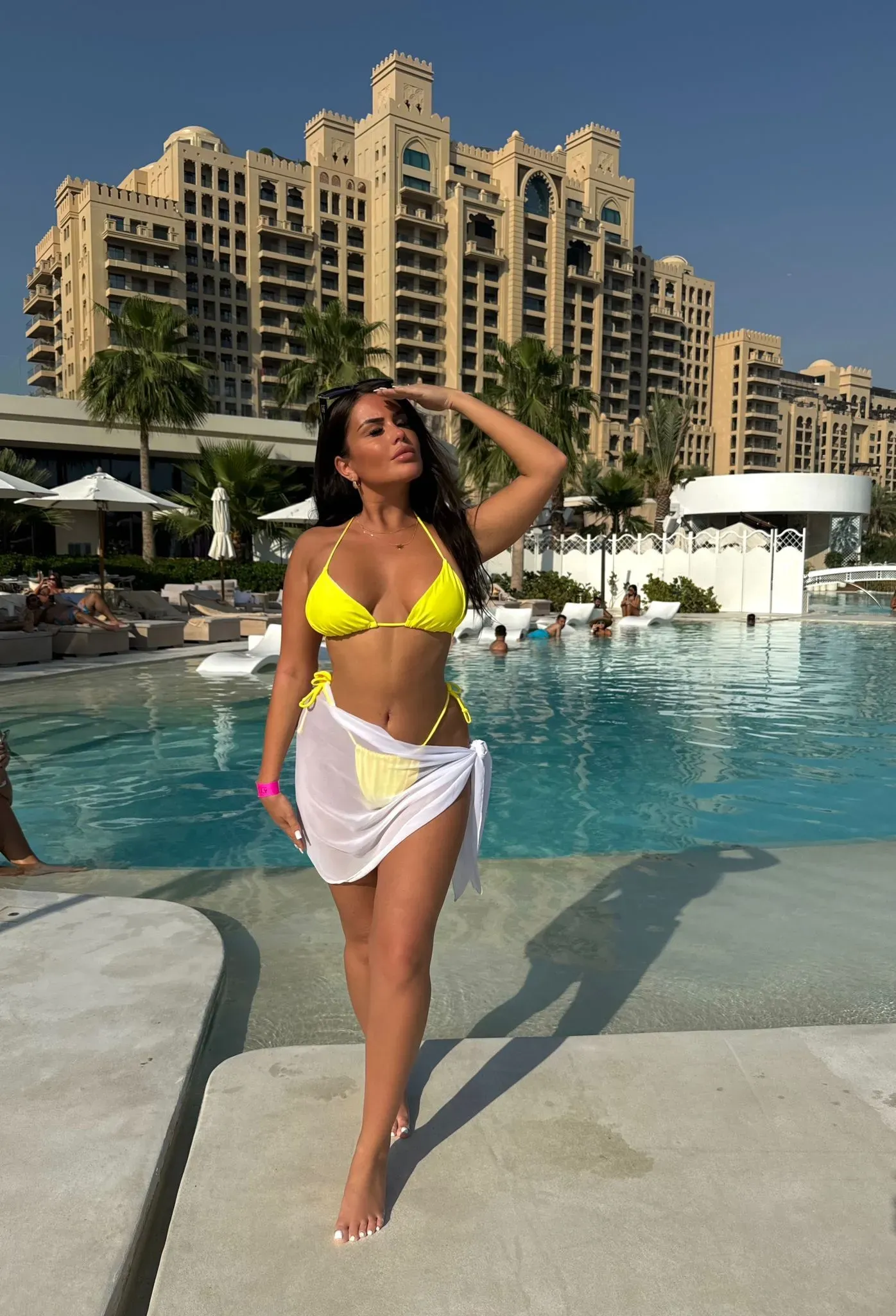 Model Hala