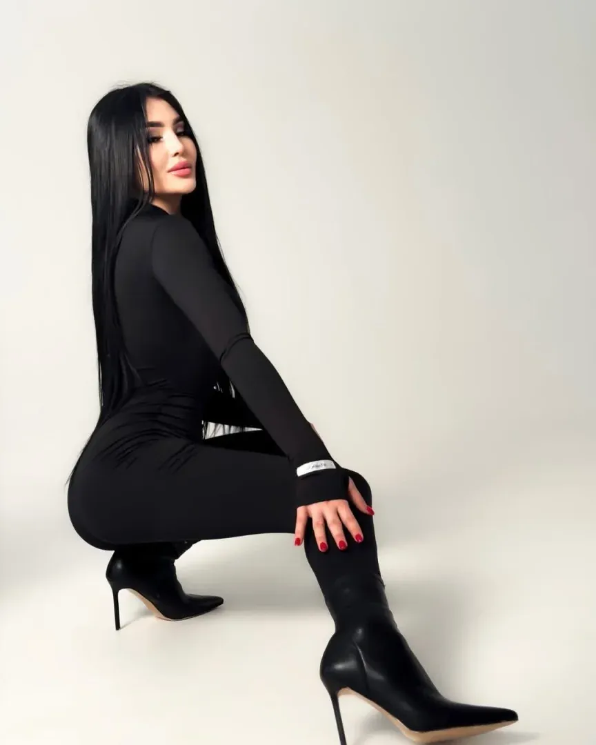 Model Josephine