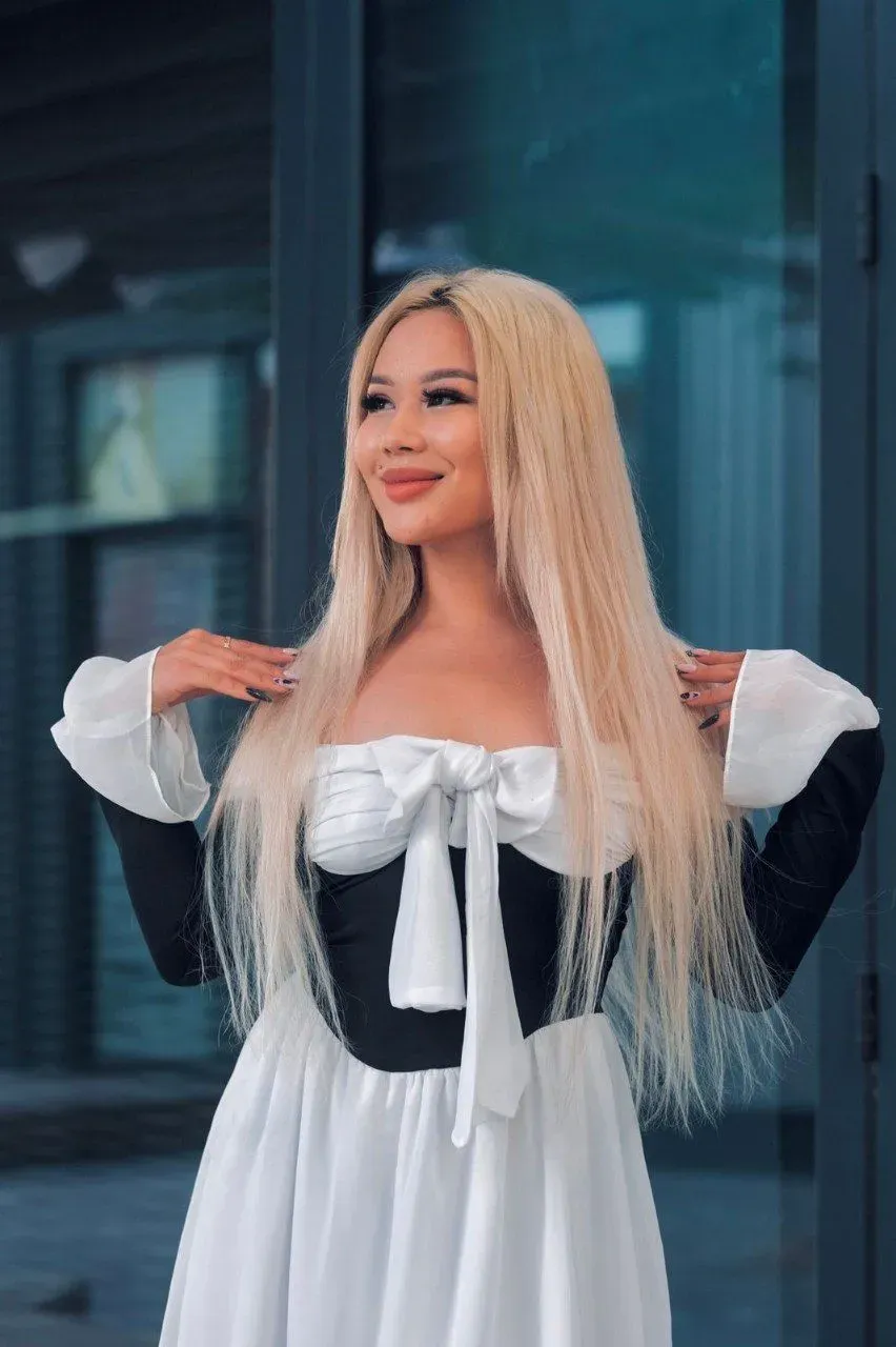 Model Yara